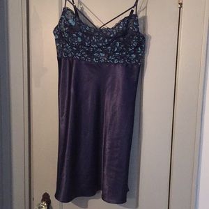 Silky navy blue nightie with lace top 14/16